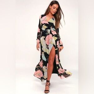 Lulus Wondrous Water Lillies Black Floral Print Maxi Dress Size L Flowy